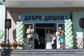 Професионалната гимназия „Проф. Лъчезар Цоцорков“ посрещна новата учебна година след ремонт за близо 1 млн. евро